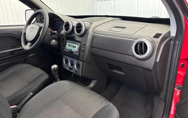 imagem-https://www.socarrao.com.br/sc-vehicle-images-prod/4374411/1792180128517-8535309_13_B_3caf0c6524.jpeg