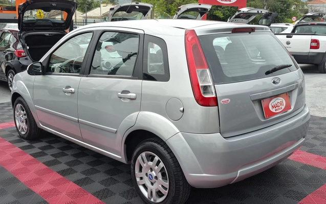 imagem-https://www.socarrao.com.br/sc-vehicle-images-prod/4374483/1792180267475-003_ca1cc6c5f2dfa83df8c366ab90a7eb5d.jpg