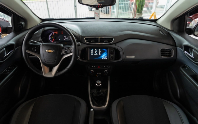 imagem-https://www.socarrao.com.br/sc-vehicle-images-prod/4374487/1792180282761-shvACOuVKq98Nlb2BnIud4plumDcanP4.jpg