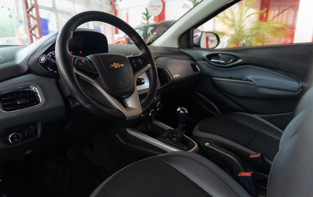 imagem-https://www.socarrao.com.br/sc-vehicle-images-prod/4374487/1792180282764-20lszB6p8DM1JlrEzz2CooRFgI2P7HlH.jpg