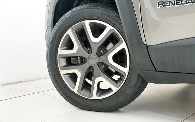 imagem-https://www.socarrao.com.br/sc-vehicle-images-prod/4374492/1792180296322-9fb94fc9baaf464eae24f5e5ecd6e265_1792180287415.jpg