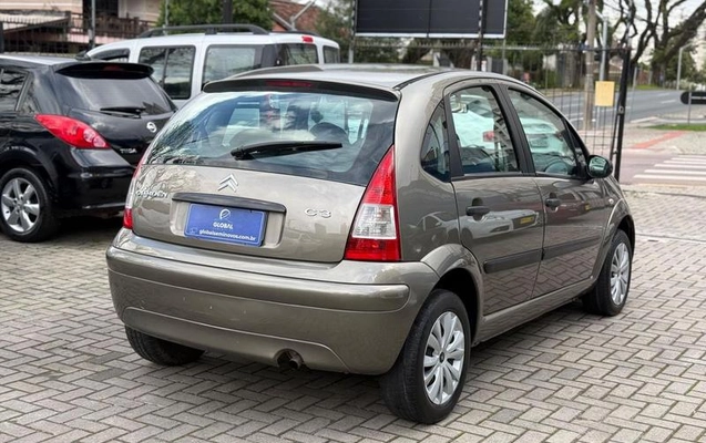 imagem-https://www.socarrao.com.br/sc-vehicle-images-prod/4374563/1792180524182-8560367_1_B_0e6f58d43a.jpeg