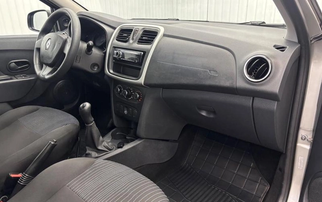 imagem-https://www.socarrao.com.br/sc-vehicle-images-prod/4374664/1792180757242-8498896_13_B_70c7ea2f1e.jpeg