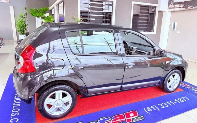 imagem-https://www.socarrao.com.br/sc-vehicle-images-prod/4374771/1792775485595-8486538_3_B_dc51aa5583.jpeg