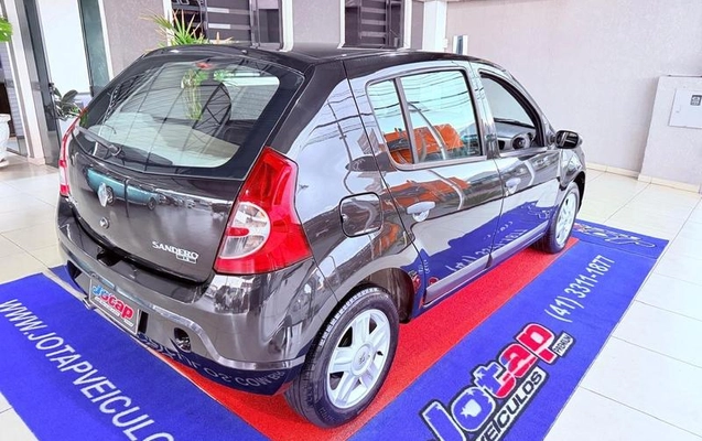 imagem-https://www.socarrao.com.br/sc-vehicle-images-prod/4374771/1792775485616-8486538_4_B_14647f3bf2.jpeg