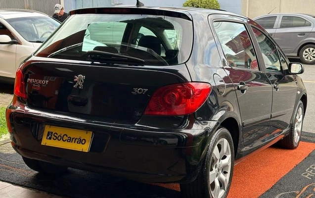 imagem-https://www.socarrao.com.br/sc-vehicle-images-prod/4374857/1792181201053-8578835_3_B_8a3710f55d.jpeg