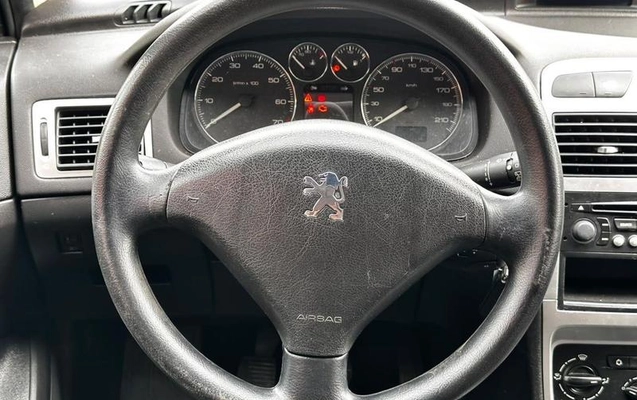 imagem-https://www.socarrao.com.br/sc-vehicle-images-prod/4374857/1792181201061-8578835_15_B_c879a5d606.jpeg
