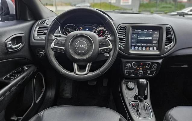 imagem-https://www.socarrao.com.br/sc-vehicle-images-prod/4374873/1792696863577-8573562_13_B_80fdcca185.jpeg