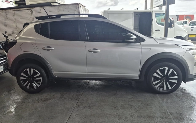 imagem-https://www.socarrao.com.br/sc-vehicle-images-prod/4374876/1792181389888-vehicle_image_1792081781_037146b2928bac459441fc3e2786abcf.jpeg