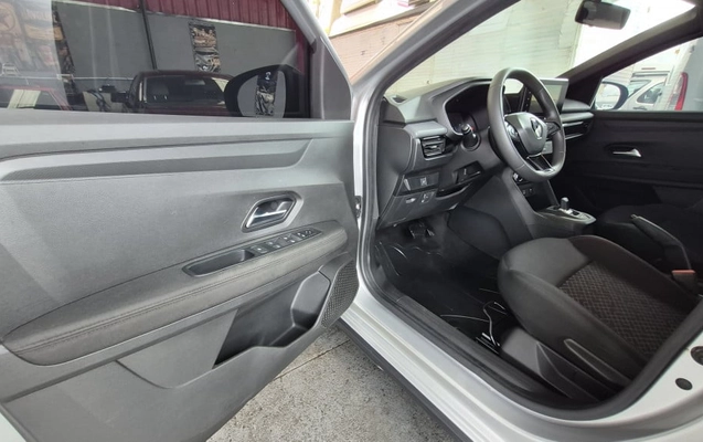 imagem-https://www.socarrao.com.br/sc-vehicle-images-prod/4374876/1792181389922-vehicle_image_1792081826_b581bc1176c5efdba4fd2a19b973255f.jpeg