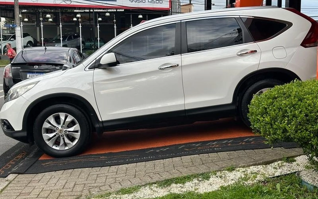 imagem-https://www.socarrao.com.br/sc-vehicle-images-prod/4374883/1792181527820-8579071_8_B_beaa5a2098.jpeg