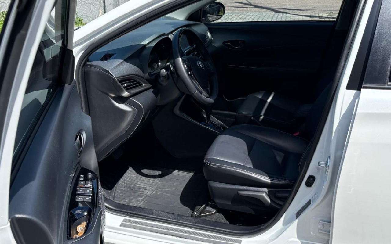 imagem-https://www.socarrao.com.br/sc-vehicle-images-prod/4375053/1792602096991-ZDY0ZWY5ZTUtNTlmZC00Nzg3LThkYzEtODNmZDU5OWI0ODc2LmpwZw.jpg