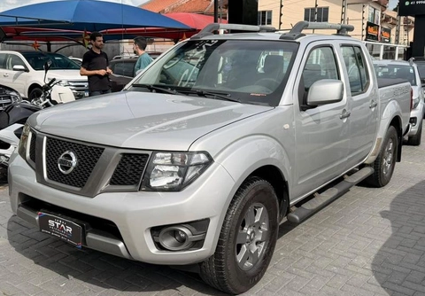 Nissan Frontier 2015 Prata — foto 1 de 3