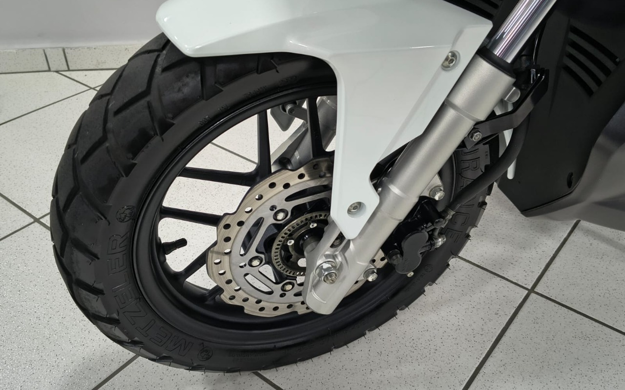 imagem-https://www.socarrao.com.br/sc-vehicle-images-prod/4375084/1792182429563-V2hhdHNBcHAgSW1hZ2UgMjAyNi0xMC0xNiBhdCAxNi4wMC4wMyAoMSkuanBlZw.jpeg