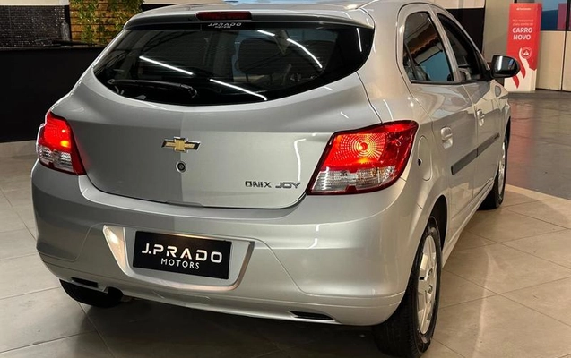 imagem-https://www.socarrao.com.br/sc-vehicle-images-prod/4375109/1792182562157-8579505_12_B_35a5021e37.jpeg