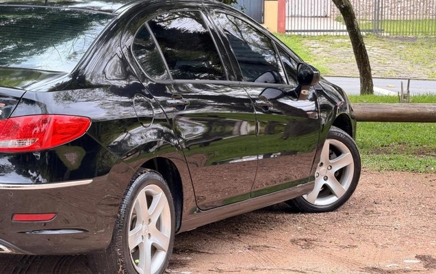 imagem-https://www.socarrao.com.br/sc-vehicle-images-prod/4375150/1792416713612-8579555_22_B_6c3dd5da1b.jpeg