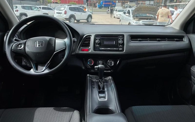 imagem-https://www.socarrao.com.br/sc-vehicle-images-prod/4375160/1792182914013-8575408_5_B_1891b1de4f.jpeg