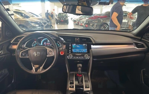 imagem-https://www.socarrao.com.br/sc-vehicle-images-prod/4375172/1792242891224-8573769_10_B_99d23821eb.jpeg