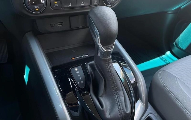 imagem-https://www.socarrao.com.br/sc-vehicle-images-prod/4375192/1792183204664-8573517_10_B_632b75c223.jpeg