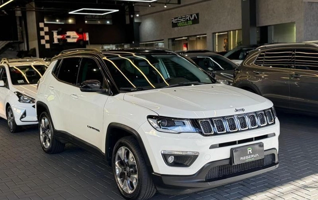 imagem-https://www.socarrao.com.br/sc-vehicle-images-prod/4375250/1792185534822-8571724_11_B_b3668519c9.jpeg