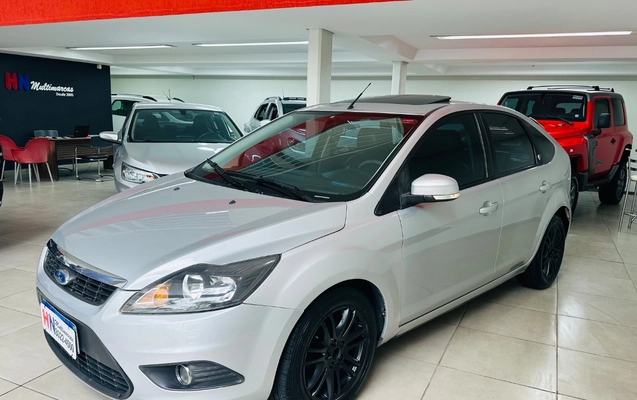 imagem-https://www.socarrao.com.br/sc-vehicle-images-prod/4375251/1792682750946-MzIuanBlZw.jpeg
