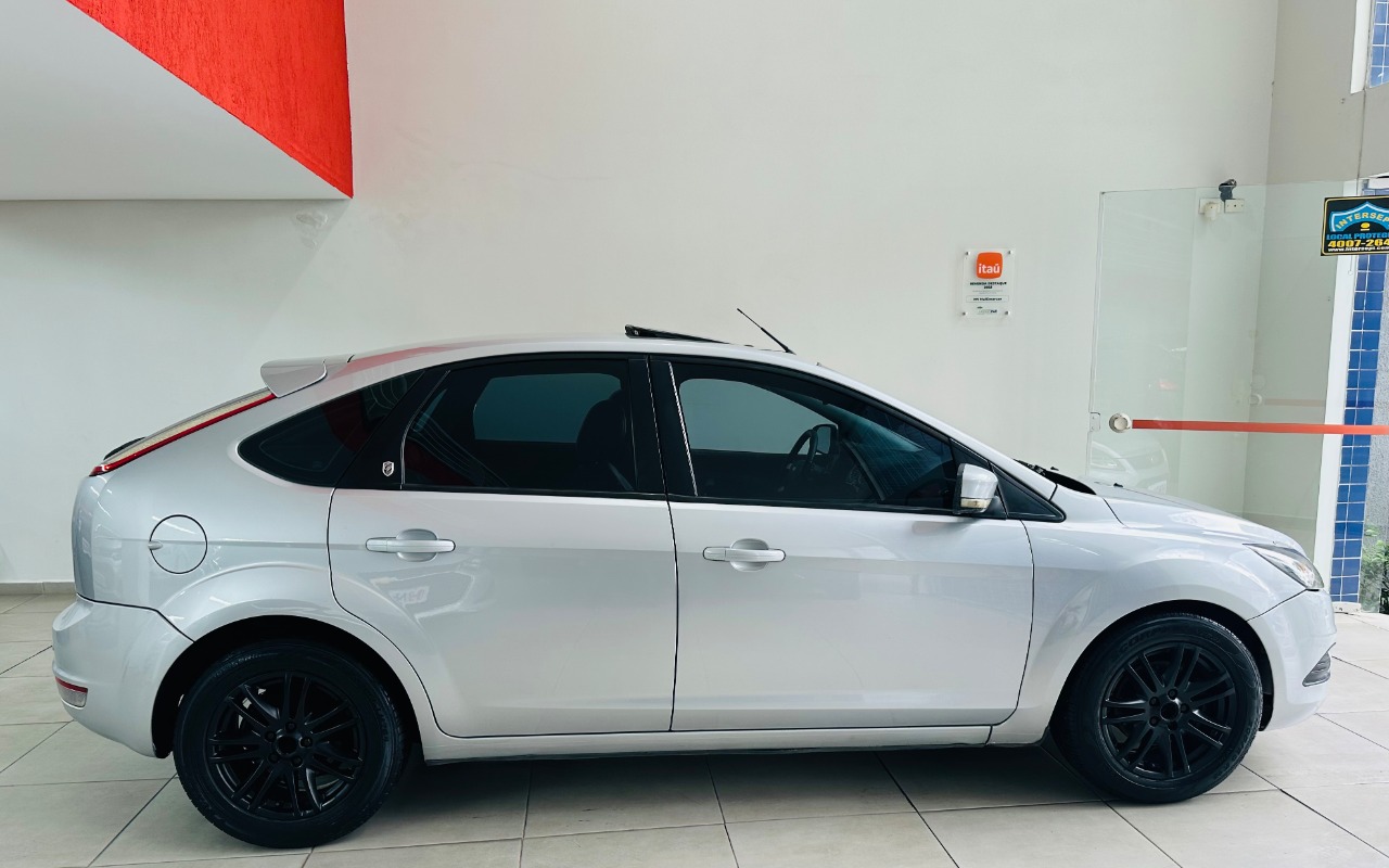 imagem-https://www.socarrao.com.br/sc-vehicle-images-prod/4375251/1792682751263-MzJiLmpwZWc.jpeg