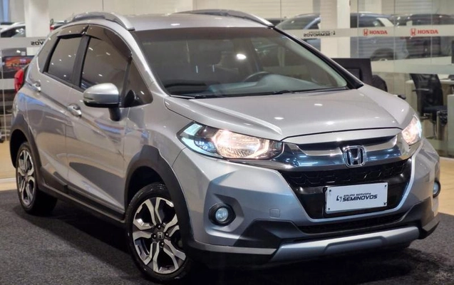 imagem-https://www.socarrao.com.br/sc-vehicle-images-prod/4375253/1792183543619-8579623_4_B_7976a2c4f4.jpeg