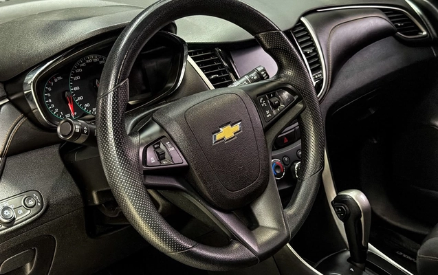imagem-https://www.socarrao.com.br/sc-vehicle-images-prod/4375264/1792183567515-45e46dbd9dcb434799e3269c96ad4754_1792183101846.jpg