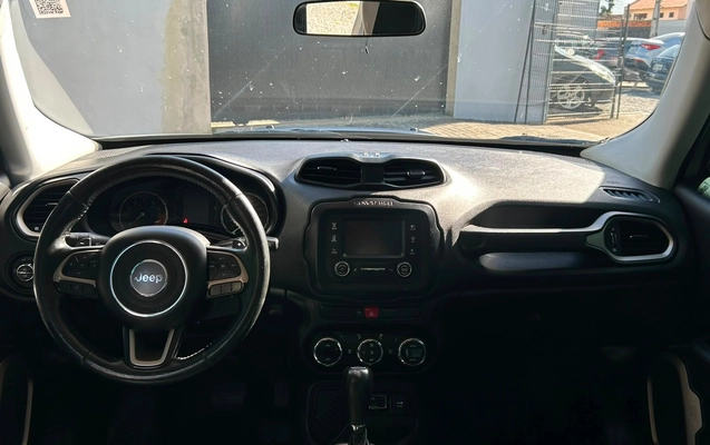 imagem-https://www.socarrao.com.br/sc-vehicle-images-prod/4375274/1792183624332-003_5ca2f48f798f99d8b62eb8abc12139eb.jpg