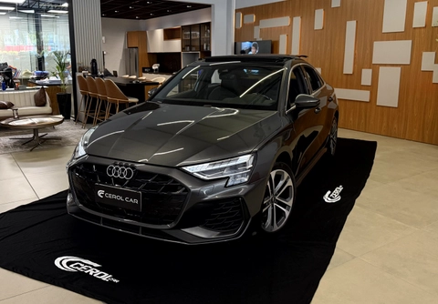 Audi A3 2025 Cinza — foto 1 de 3