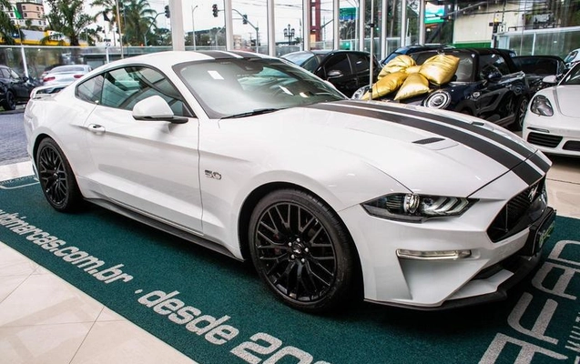 imagem-https://www.socarrao.com.br/sc-vehicle-images-prod/4375323/1792240597857-8579705_2_B_762f74f3a4.jpeg