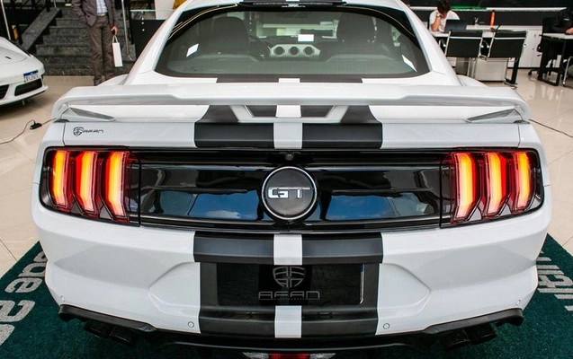 imagem-https://www.socarrao.com.br/sc-vehicle-images-prod/4375323/1792240597860-8579705_7_B_16f0b3ce76.jpeg