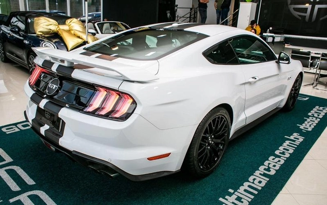 imagem-https://www.socarrao.com.br/sc-vehicle-images-prod/4375323/1792767130130-8579705_12_B_7153ad3655.jpeg