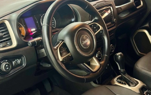 imagem-https://www.socarrao.com.br/sc-vehicle-images-prod/4375327/1792247262198-8306352_8_B_cf593514cc.jpeg