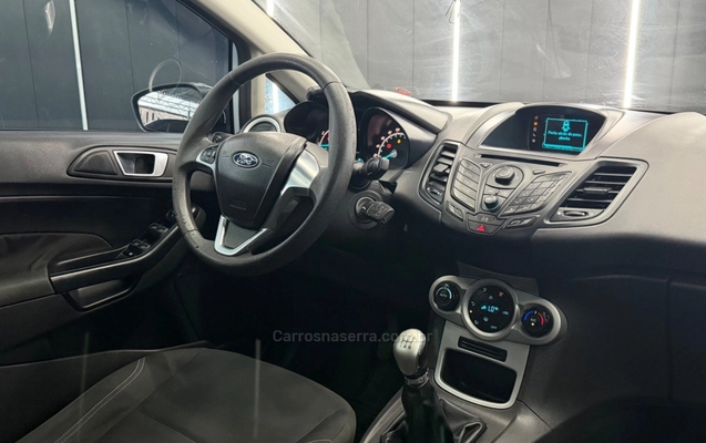 imagem-https://www.socarrao.com.br/sc-vehicle-images-prod/4375330/1792184166949-20ceab8b51d76b3eadbc45b4d6e2dc10_big.jpeg