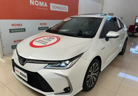 Toyota Corolla 2023 Branco — foto 1 de 3