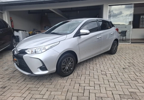 Toyota Yaris 2025 Prata — foto 1 de 3