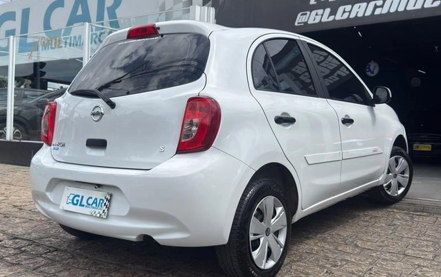 imagem-https://www.socarrao.com.br/sc-vehicle-images-prod/4375407/1792691703898-8548339_0_B_c09f76d4f2.jpeg