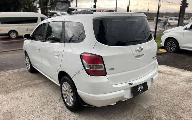 imagem-https://www.socarrao.com.br/sc-vehicle-images-prod/4375413/1792184649717-8573057_8_B_ebcd3bd664.jpeg