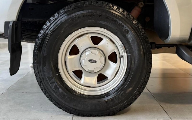 imagem-https://www.socarrao.com.br/sc-vehicle-images-prod/4375429/1792499133633-8579778_18_B_6051f86eb4.jpeg