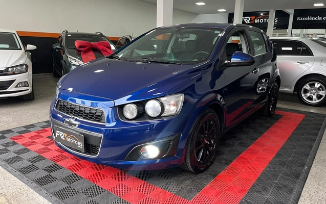 imagem-https://www.socarrao.com.br/sc-vehicle-images-prod/4375464/1792185296164-V2hhdHNBcHAgSW1hZ2UgMjAyNi0xMC0wNiBhdCAxNy4xNi4xOCAoMykuanBlZw.jpeg