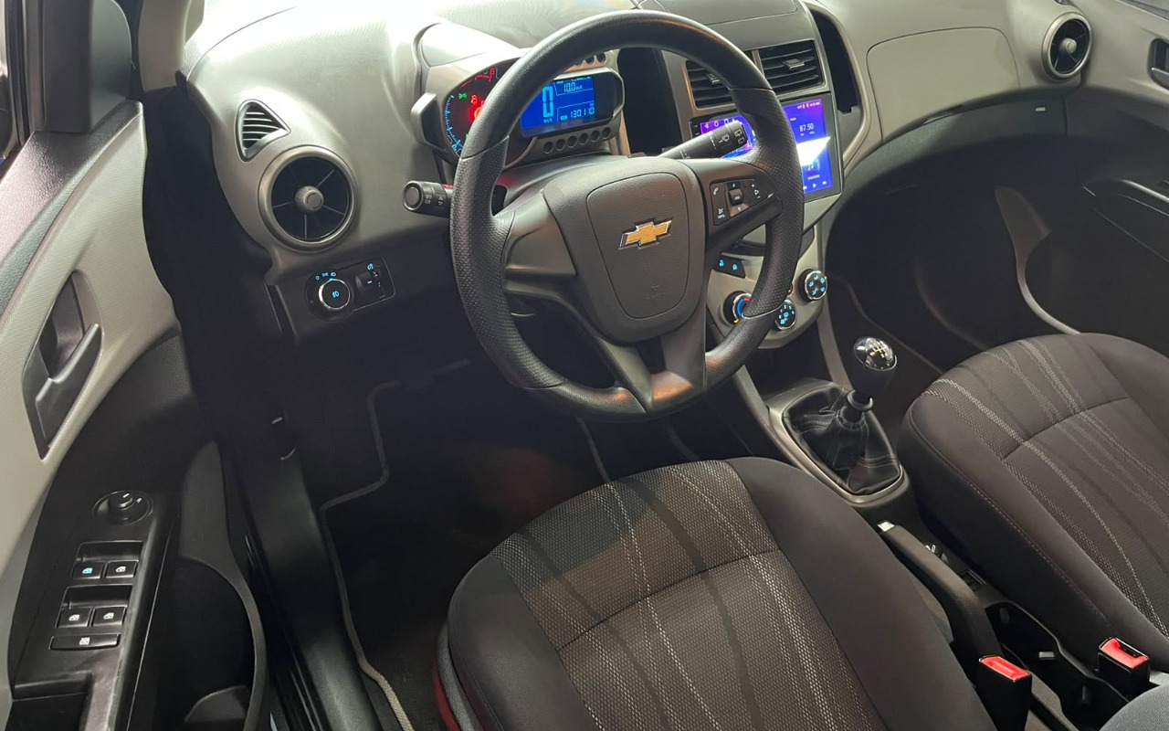 imagem-https://www.socarrao.com.br/sc-vehicle-images-prod/4375464/1792185297270-V2hhdHNBcHAgSW1hZ2UgMjAyNi0xMC0wNiBhdCAxNy4xNi4xNyAoMSkuanBlZw.jpeg