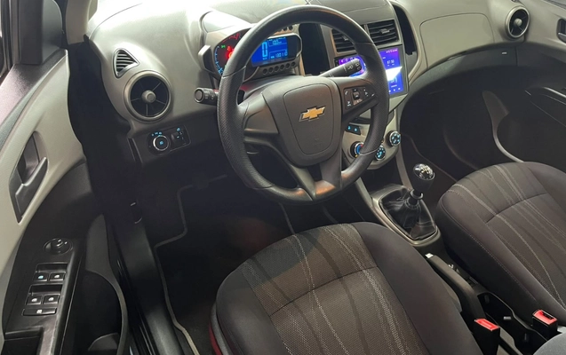 imagem-https://www.socarrao.com.br/sc-vehicle-images-prod/4375464/1792185297270-V2hhdHNBcHAgSW1hZ2UgMjAyNi0xMC0wNiBhdCAxNy4xNi4xNyAoMSkuanBlZw.jpeg