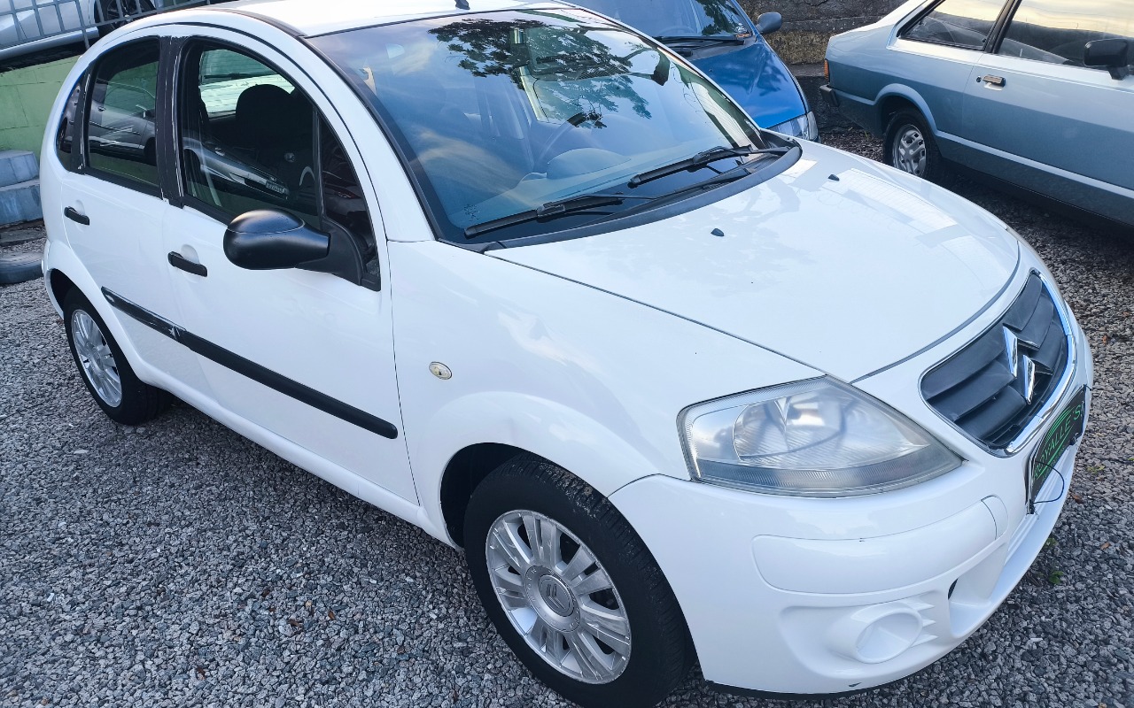 Citroën C3 2011 Branco — foto 1 de 3