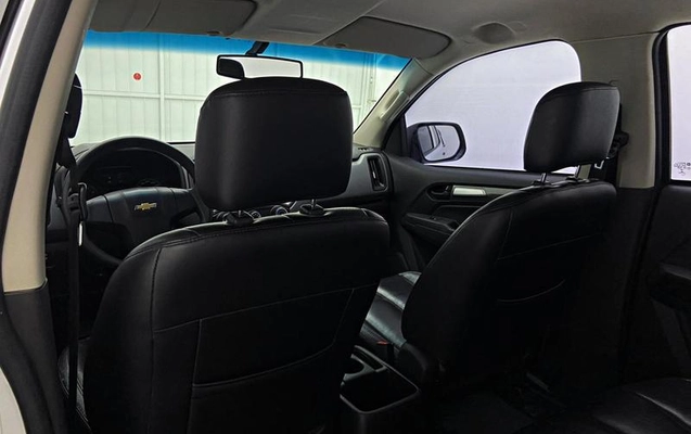 imagem-https://www.socarrao.com.br/sc-vehicle-images-prod/4375509/1792185687829-8574480_11_B_d999a9997b.jpeg