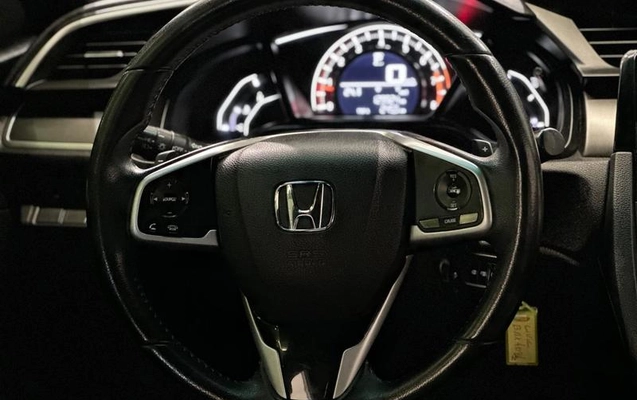 imagem-https://www.socarrao.com.br/sc-vehicle-images-prod/4375515/1792185731781-8571881_14_B_7b0ead3efc.jpeg