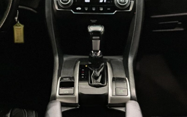 imagem-https://www.socarrao.com.br/sc-vehicle-images-prod/4375515/1792185731785-8571881_16_B_bde75eacac.jpeg