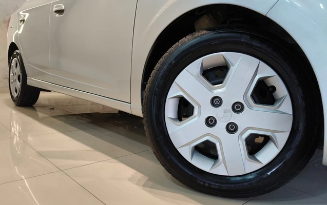 imagem-https://www.socarrao.com.br/sc-vehicle-images-prod/4375552/1792186112155-003_f0113a2ad337b65d3122b02ba41a8191.jpg