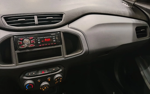 imagem-https://www.socarrao.com.br/sc-vehicle-images-prod/4375552/1792186112170-003_ae4671292a26818dd5ea8fe1114482f1.jpg