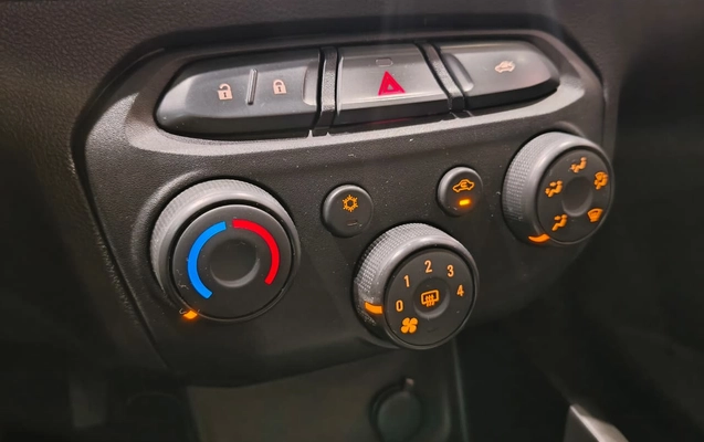 imagem-https://www.socarrao.com.br/sc-vehicle-images-prod/4375552/1792186112173-003_27a7529bc5187156b60c736e178c200d.jpg